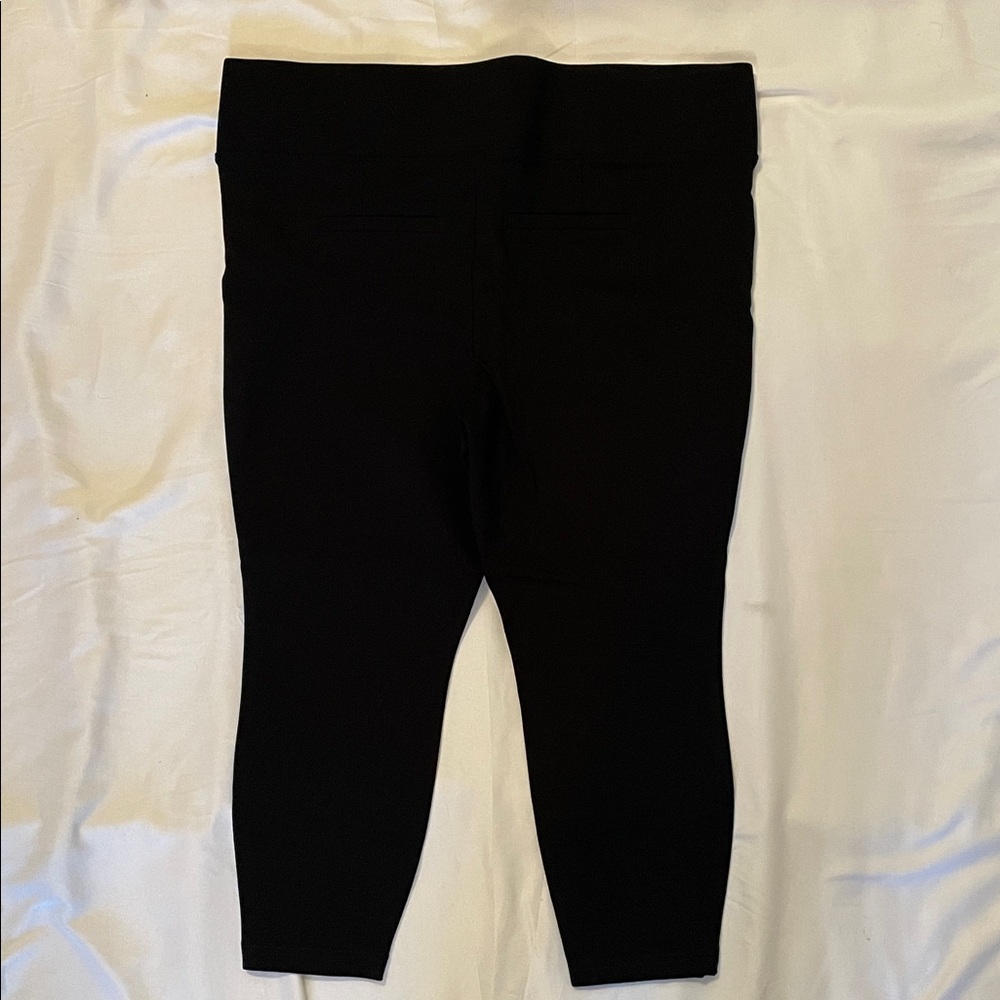 Torrid Pixie Pants Cropped Nwot - image 3